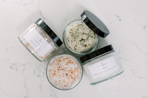 Bath Salts Guide: Himalayan Salt, Epsom Salt and the Benefits of a Proper Soak