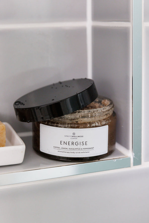 Morning vs Evening Rituals: How to Energise or Wind Down with Scent