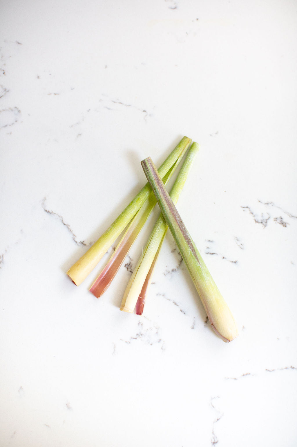 Elevate Your Yoga Practice with Lemongrass: The Natural Enhancer