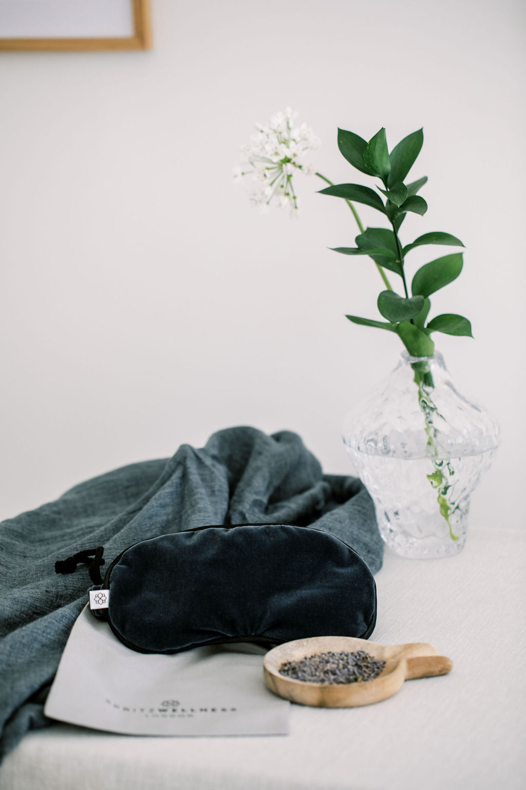 Luxury Lavender Velvet Eye Mask | Spritz Wellness